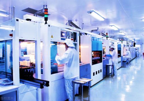 中企加速自主造芯步伐 16座晶圓廠在建，5個月產出1400億顆芯片，設備采購額達385億美元